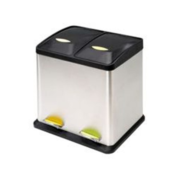 Cubo pedal ecol&oacute;gico.